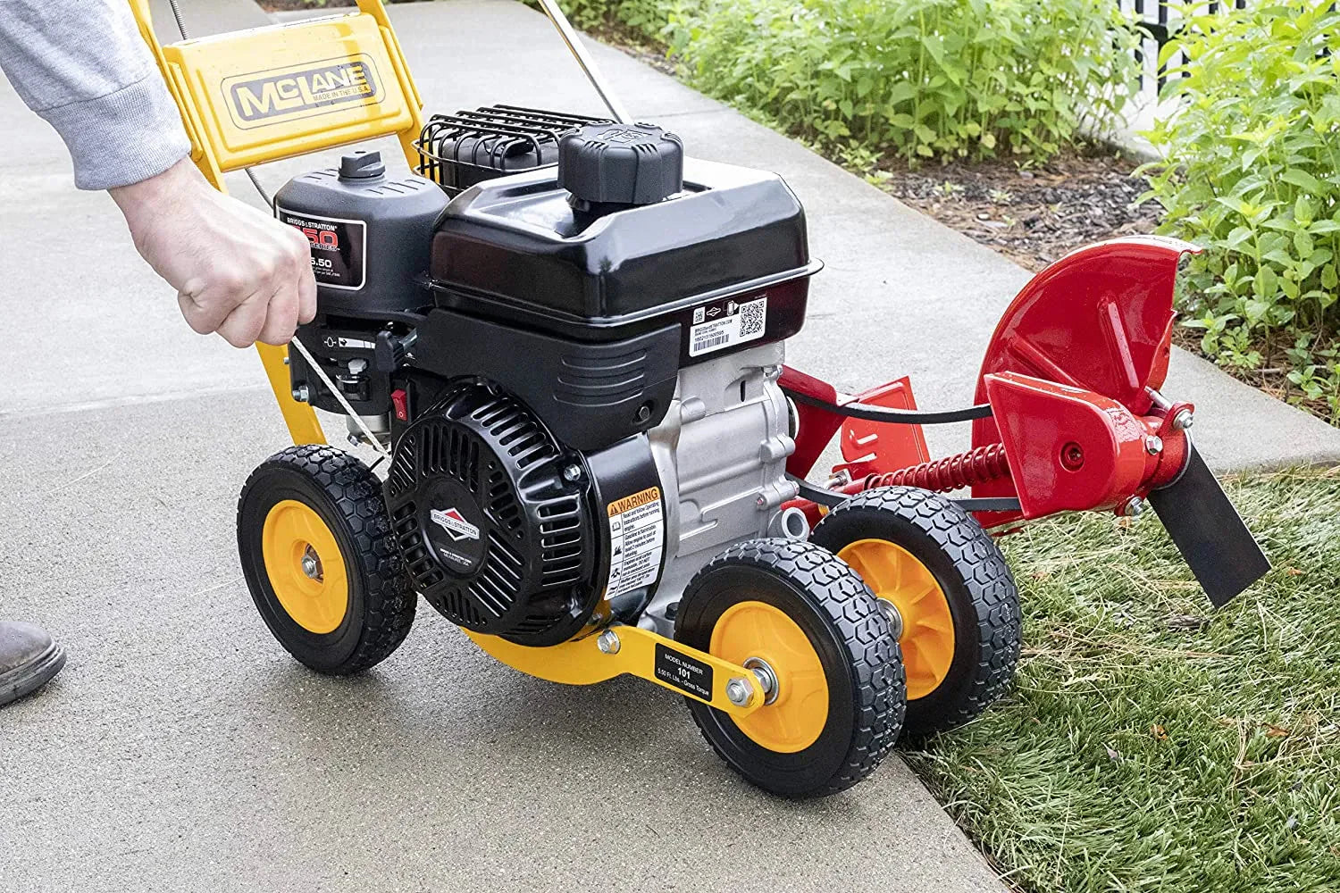 101-5.5GT-7Gas Powered Lawn Edger, 5.50 Gross Torque/3.5 HP B&S Engine 7  Wheels