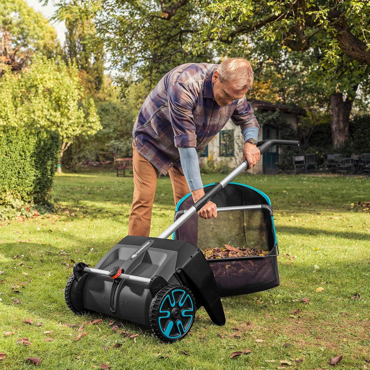 Gardena Leaf and Grass Collector, Manual, Plastic, 27.5" Cutting Width, Modern Style, Black/Turquoise/Orange/Gray, Model 03565-20