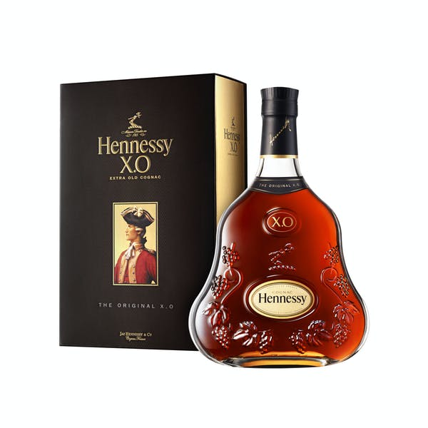 Hennessy XO Cognac 750ml - Rich & Complex Blend with Over 100 Eaux-de-Vie from Champagne & Fins Bois Regions