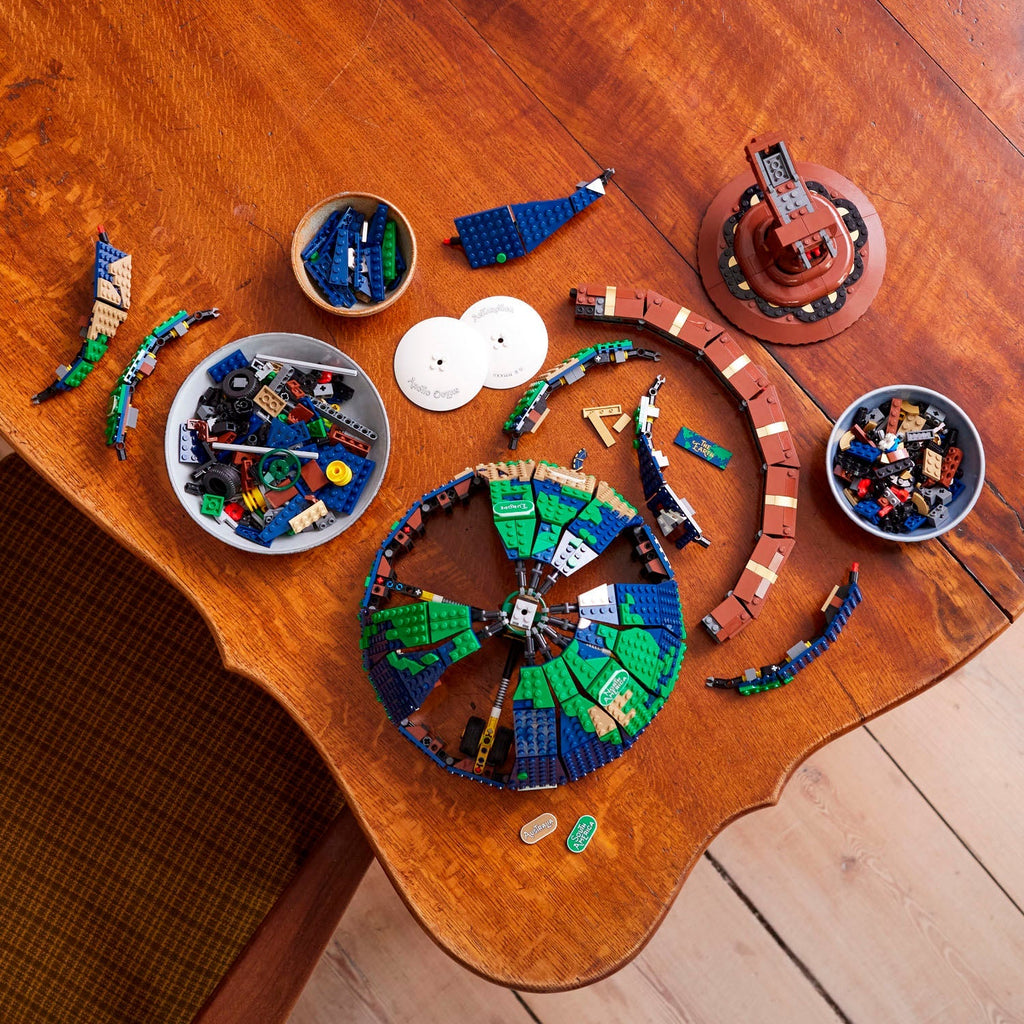 LEGO Ideas The Globe 21332 Toy Building Kit, 2585 Pieces, Creative Educational Model