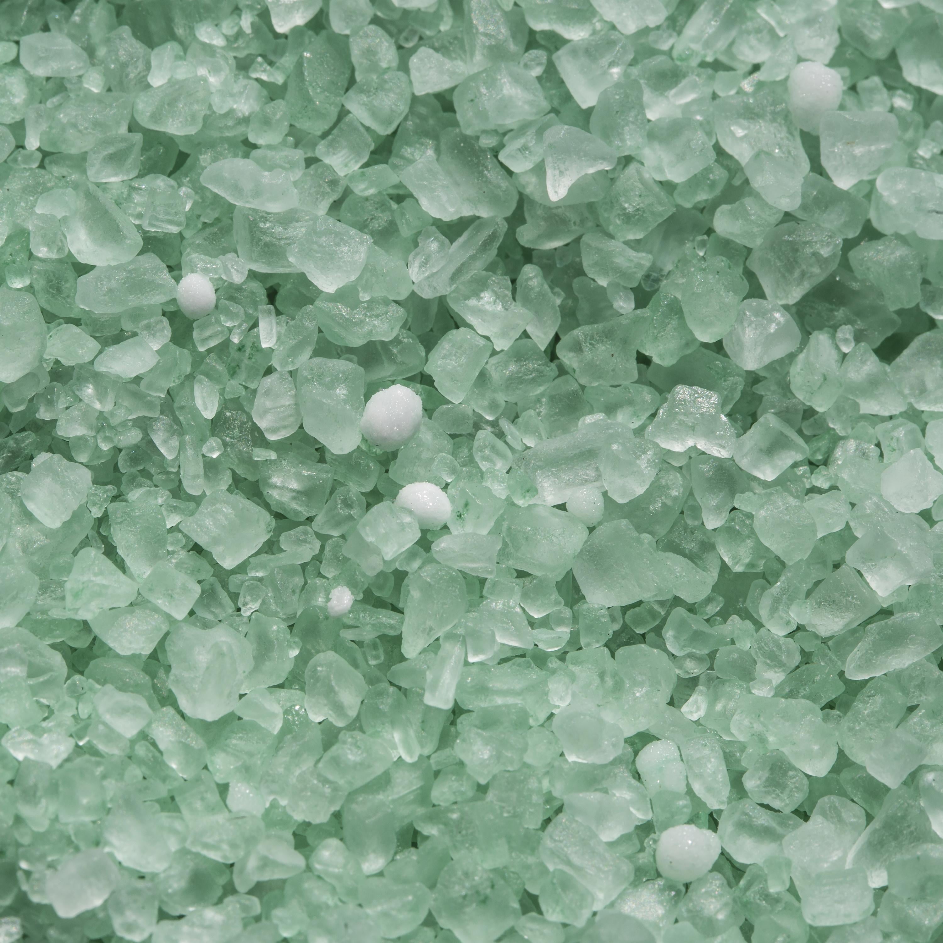 Snow Joe Melt Premium Enviro Blend Ice Melter, 50 lb Bag, Anti-Corrosion, Non-Tracking, Safe for Vegetation & Concrete